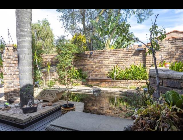 4 BEDROOM HOUSE FOR SALE IN DOWERGLEN EXT 3